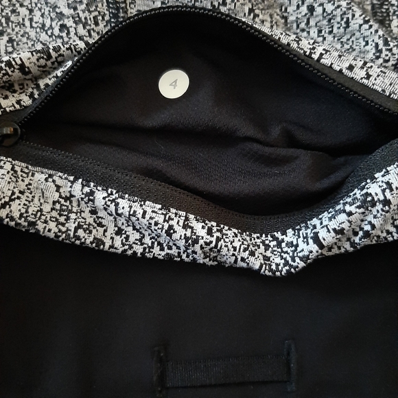 Lululemon Pace Rival Crop - Picture 8 of 8